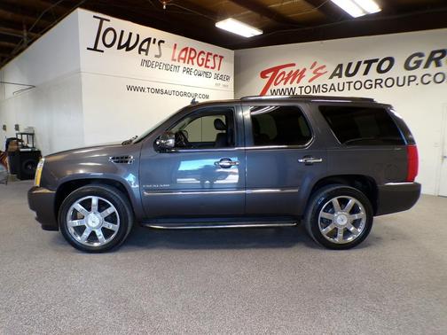 Galaxy Gray Metallic 2011 Cadillac Escalade Luxury