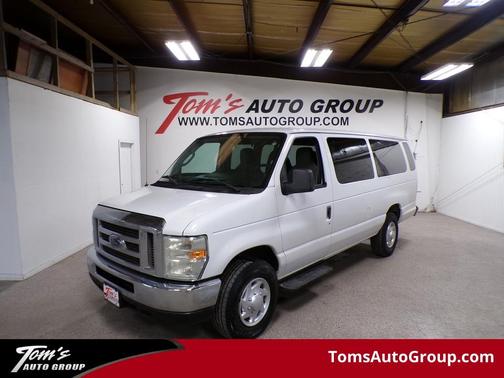 2011 Ford E350 Super Duty XLT