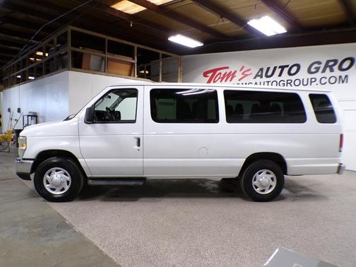 2011 Ford E350 Super Duty XLT