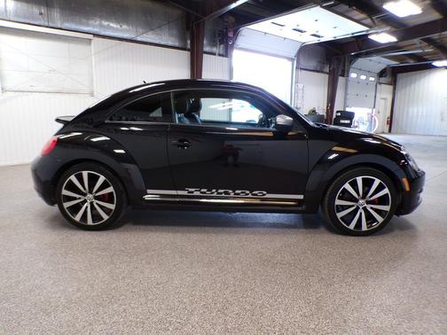 2012 Volkswagen Beetle 2.0T Turbo