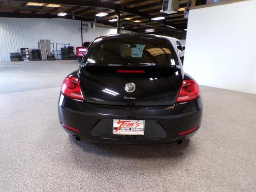 2012 Volkswagen Beetle 2.0T Turbo