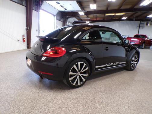 2012 Volkswagen Beetle 2.0T Turbo