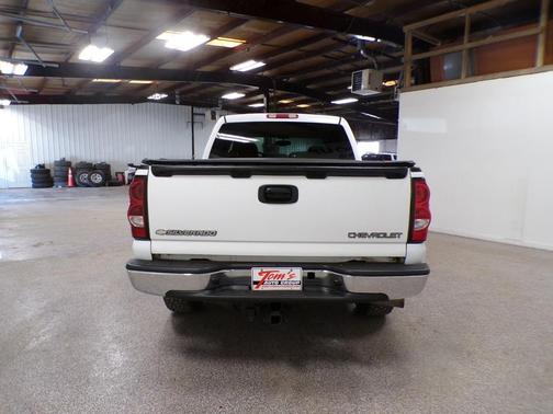 2005 Chevrolet Silverado 1500 LS Crew Cab