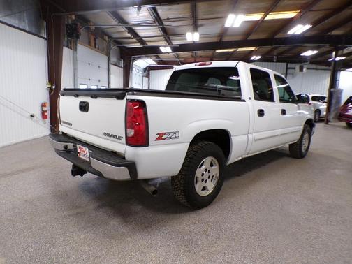 2005 Chevrolet Silverado 1500 LS Crew Cab