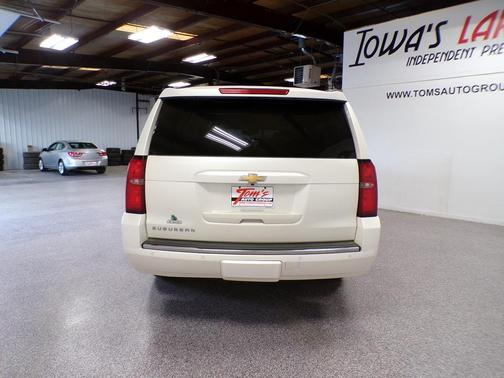 White Diamond Tri-Coat 2015 Chevrolet Suburban 1500 LTZ