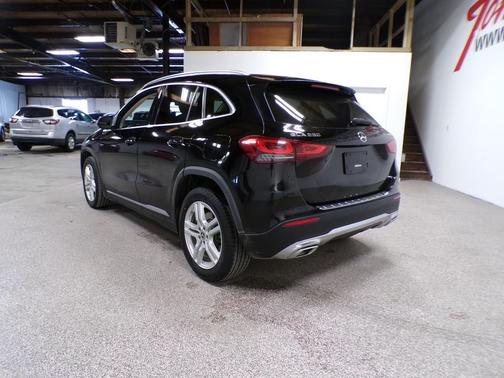 2021 Mercedes-Benz GLA 250 Base 4MATIC