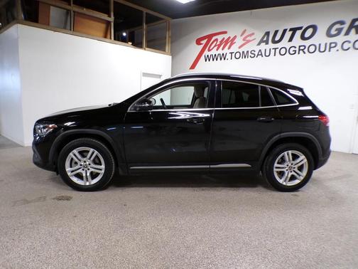 2021 Mercedes-Benz GLA 250 Base 4MATIC