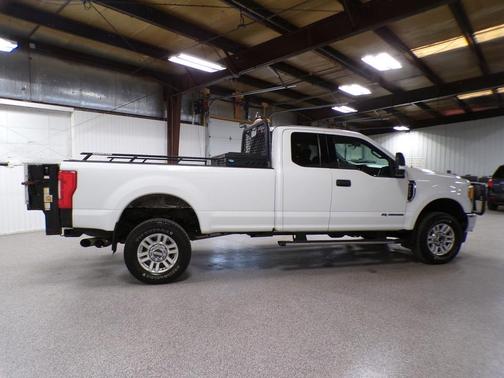 Oxford White 2017 Ford F-250 XL