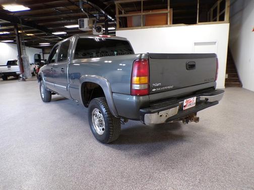 2002 Chevrolet Silverado 2500 LS H/D Crew Cab