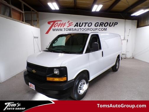 2017 Chevrolet Express 2500 Work Van