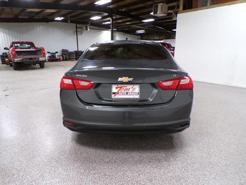 2017 Chevrolet Malibu 1LT