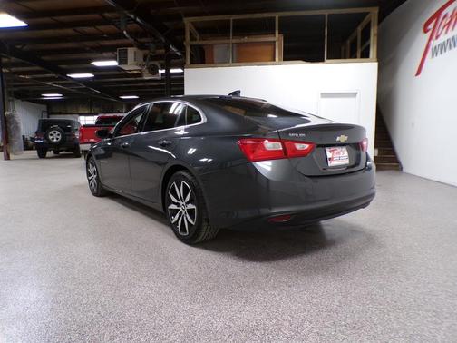 2017 Chevrolet Malibu 1LT