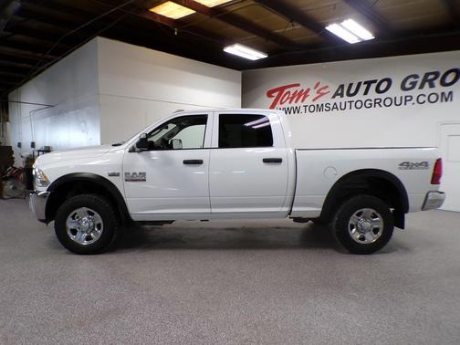 Bright White Clearcoat 2018 RAM 2500 Tradesman