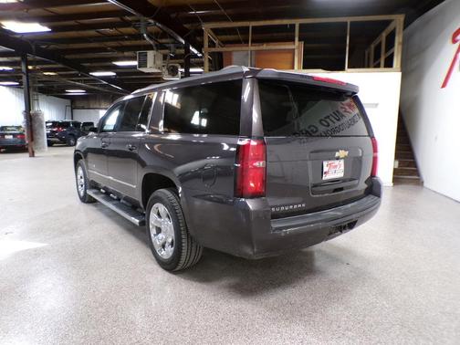 2017 Chevrolet Suburban LT