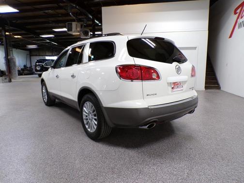 White Diamond Tri-Coat 2008 Buick Enclave