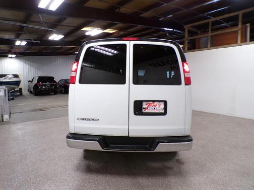 2021 Chevrolet Express 3500 LS