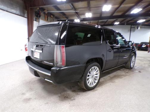 2013 Cadillac Escalade ESV Premium
