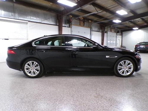 2016 Jaguar XF 35t Premium
