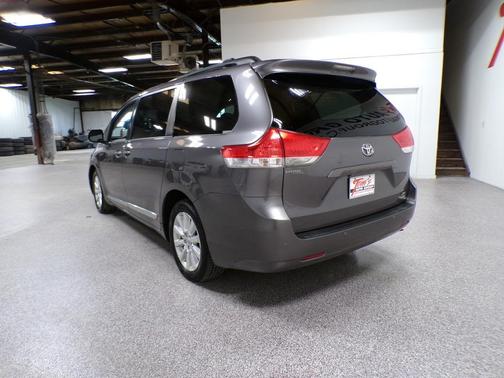 Predawn Gray Mica 2011 Toyota Sienna XLE