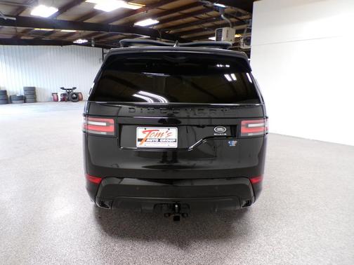 Santorini Black 2017 Land Rover Discovery HSE