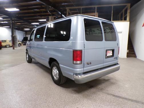 1999 Ford E150 XL