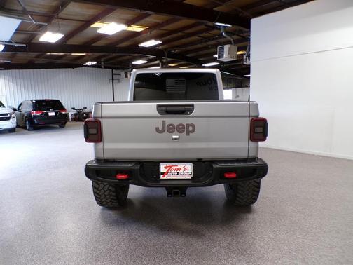 Sting Gray Clearcoat 2020 Jeep Gladiator Rubicon
