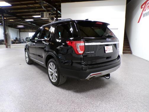 Shadow Black 2017 Ford Explorer Limited
