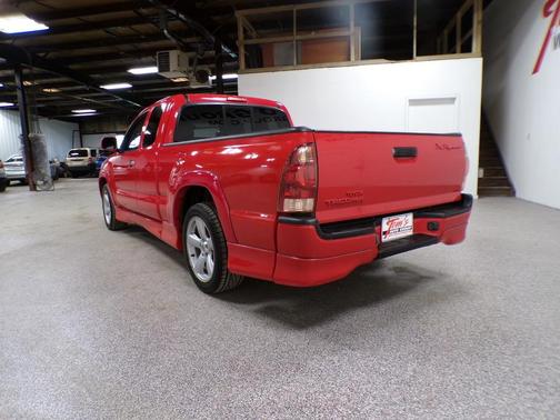 2005 Toyota Tacoma X-Runner Access Cab