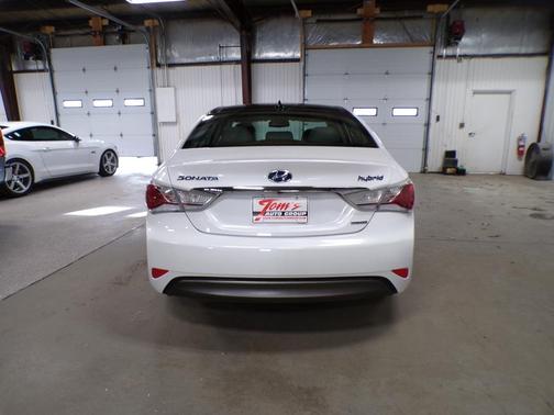 2015 Hyundai SONATA Hybrid Limited