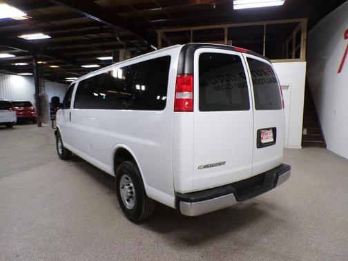 2021 Chevrolet Express 3500 LS