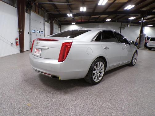 Radiant Silver Metallic 2017 Cadillac XTS Luxury