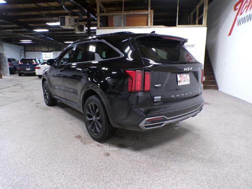 2022 Kia Sorento SX