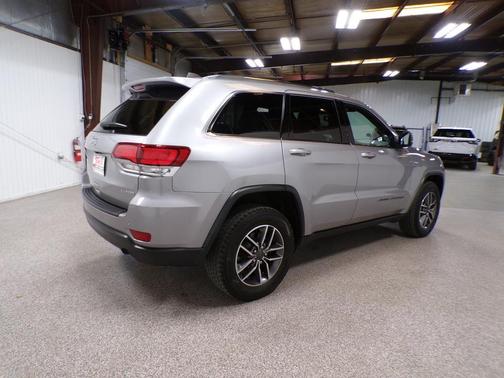 2020 Jeep Grand Cherokee Laredo E