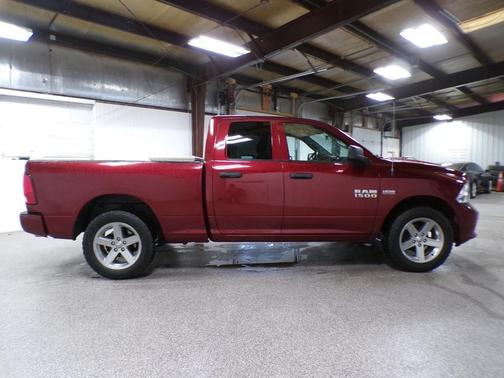 Delmonico Red Pearlcoat 2017 RAM 1500 Express