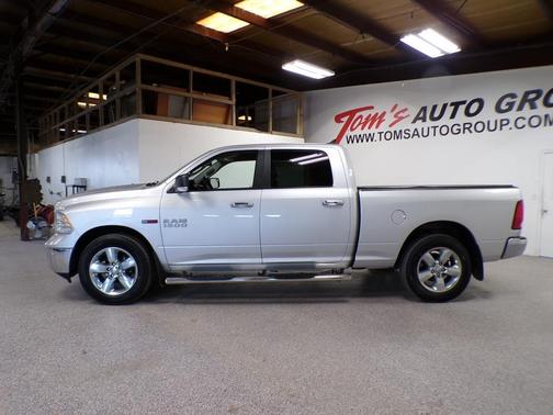 Bright Silver Clearcoat Metallic 2016 RAM 1500 Big Horn