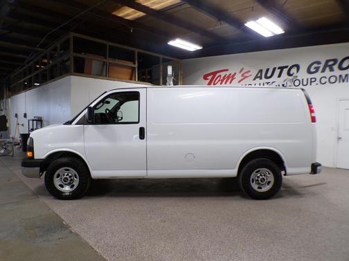 2016 GMC Savana 2500 Work Van