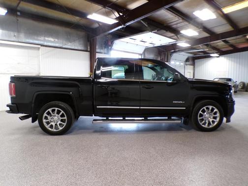 Onyx Black 2017 GMC Sierra 1500 Denali