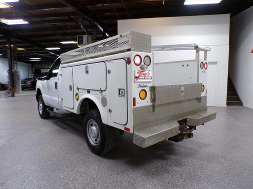 Oxford White 2011 Ford F-250 XL