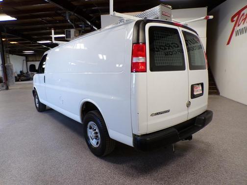 Summit White 2020 Chevrolet Express 2500 Work Van