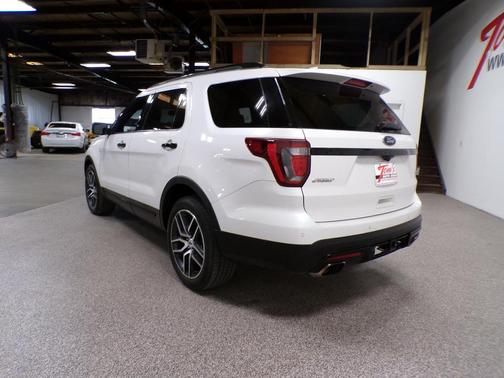 2017 Ford Explorer sport