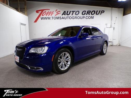 2018 Chrysler 300 Touring