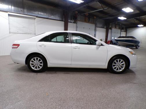 2011 Toyota Camry XLE