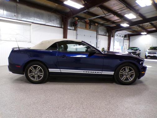 2012 Ford Mustang V6 Premium