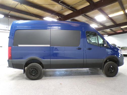 2024 Mercedes-Benz Sprinter 2500 