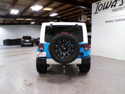 Blue 2017 Jeep Wrangler Unlimited Sahara