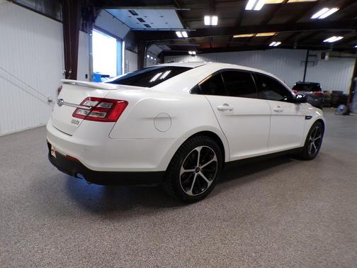 2015 Ford Taurus SHO