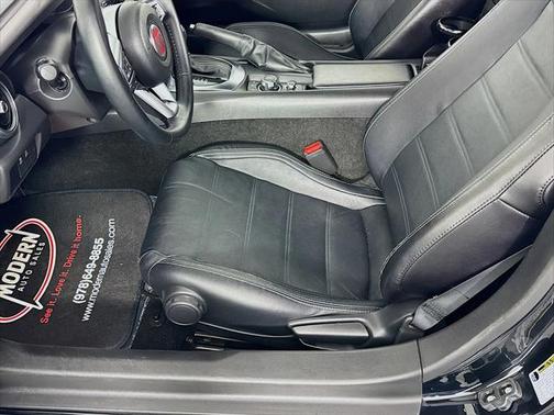 2017 FIAT 124 Spider Base