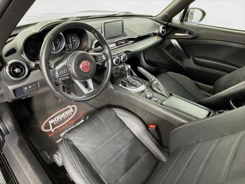 2017 FIAT 124 Spider Base