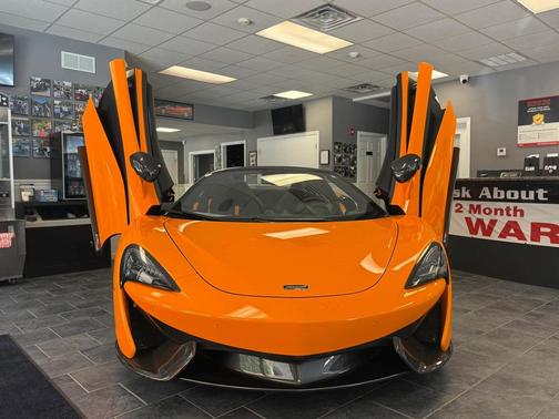 2019 McLaren 570S Base