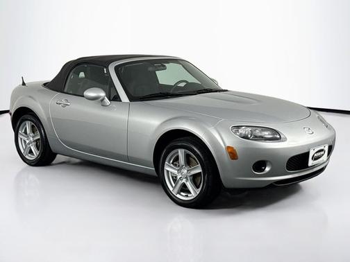 Sunlight Silver Metallic 2006 Mazda MX-5 Miata Base